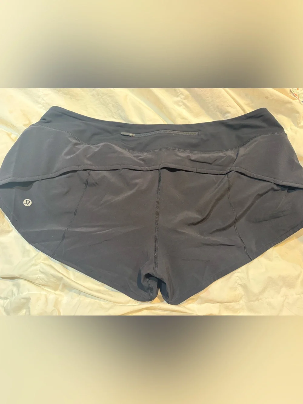 lululemon athletica Black speed up low rise shorts 2.5”. Size 12. EUC.